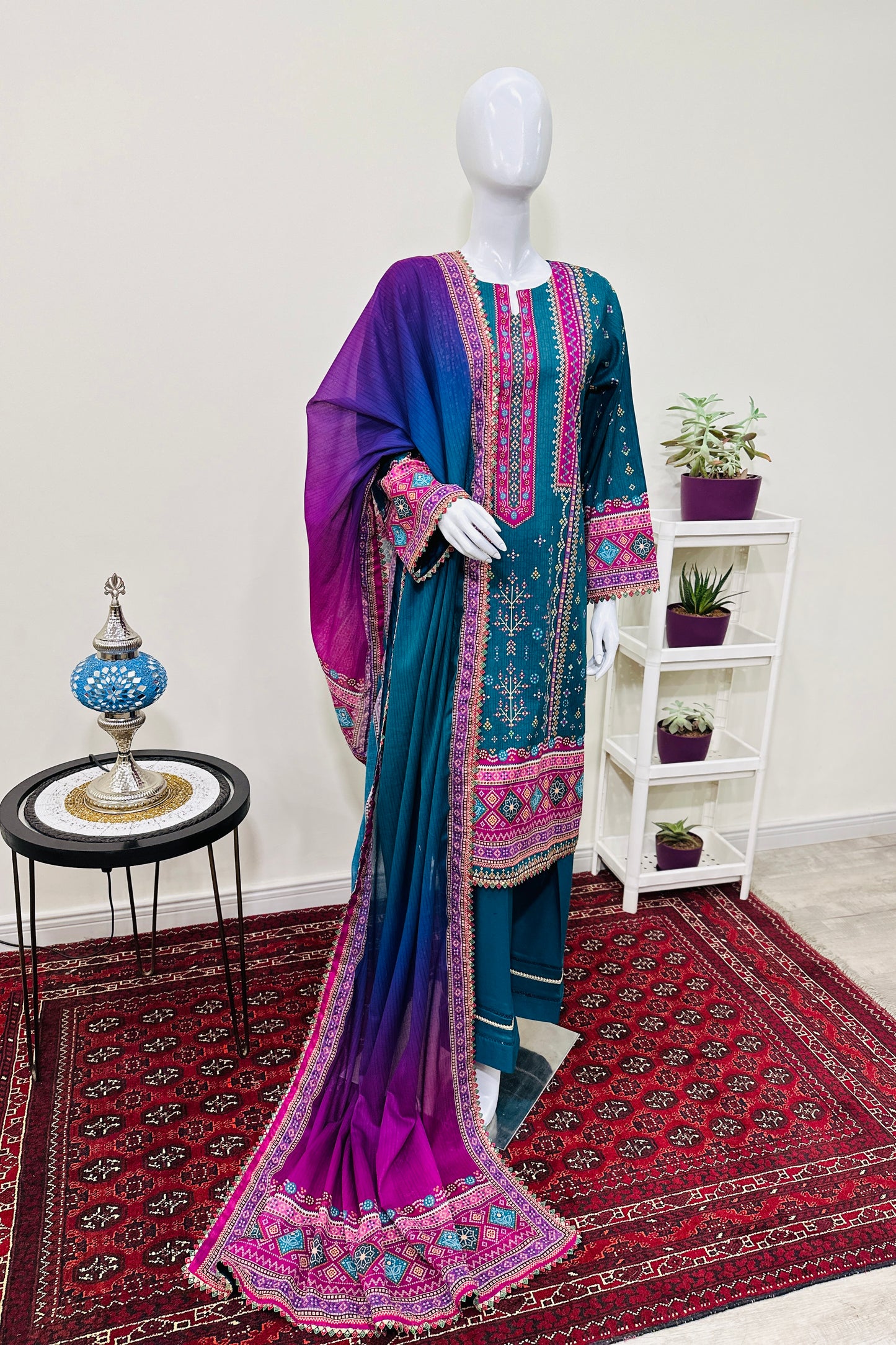 THE 690 – 3 Piece Unstitched Digital Printed Bin Saeed Lawn Fabric